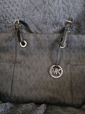 Michael Kors Jet Set Signature Black Handbag with Silver Accents